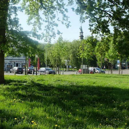 Schaefer * Friedrichstadt